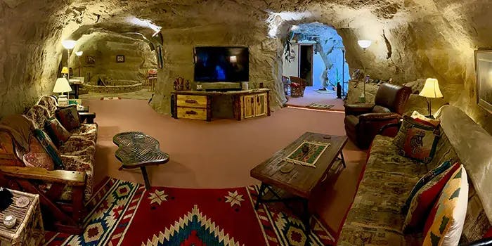 kokopellis-cave-hotel.jpg.webp
