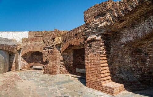 fort-sumter-national-monument.jpg