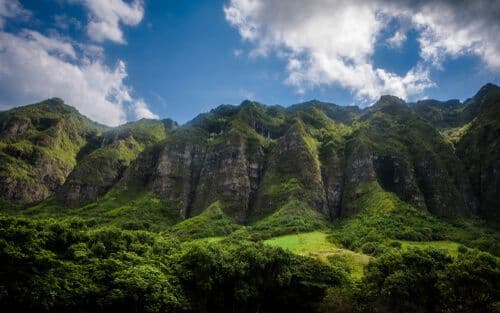 kualoa-ranch-.jpg
