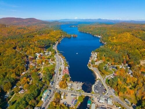 Vue aérienne du lac Winnipesaukee